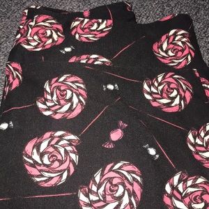 Lollipop 🍭 Black TC Lularoe leggings
